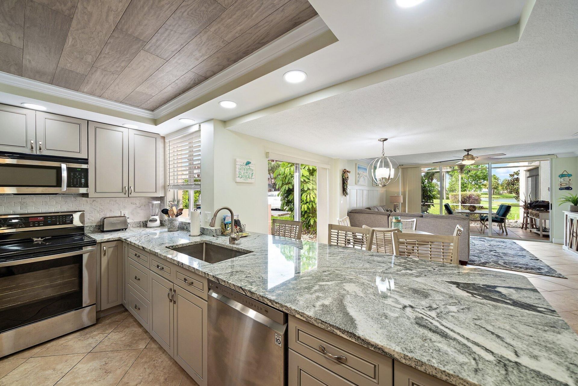 353 S Us Highway 1, Unit D101, Jupiter, FL 33477 Photo