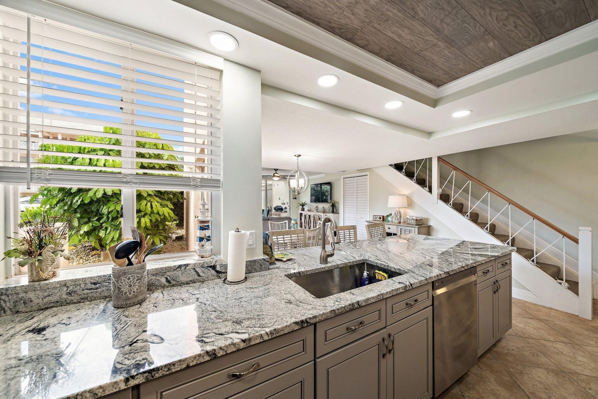 353 S Us Highway 1, Unit D101, Jupiter, FL 33477 Photo