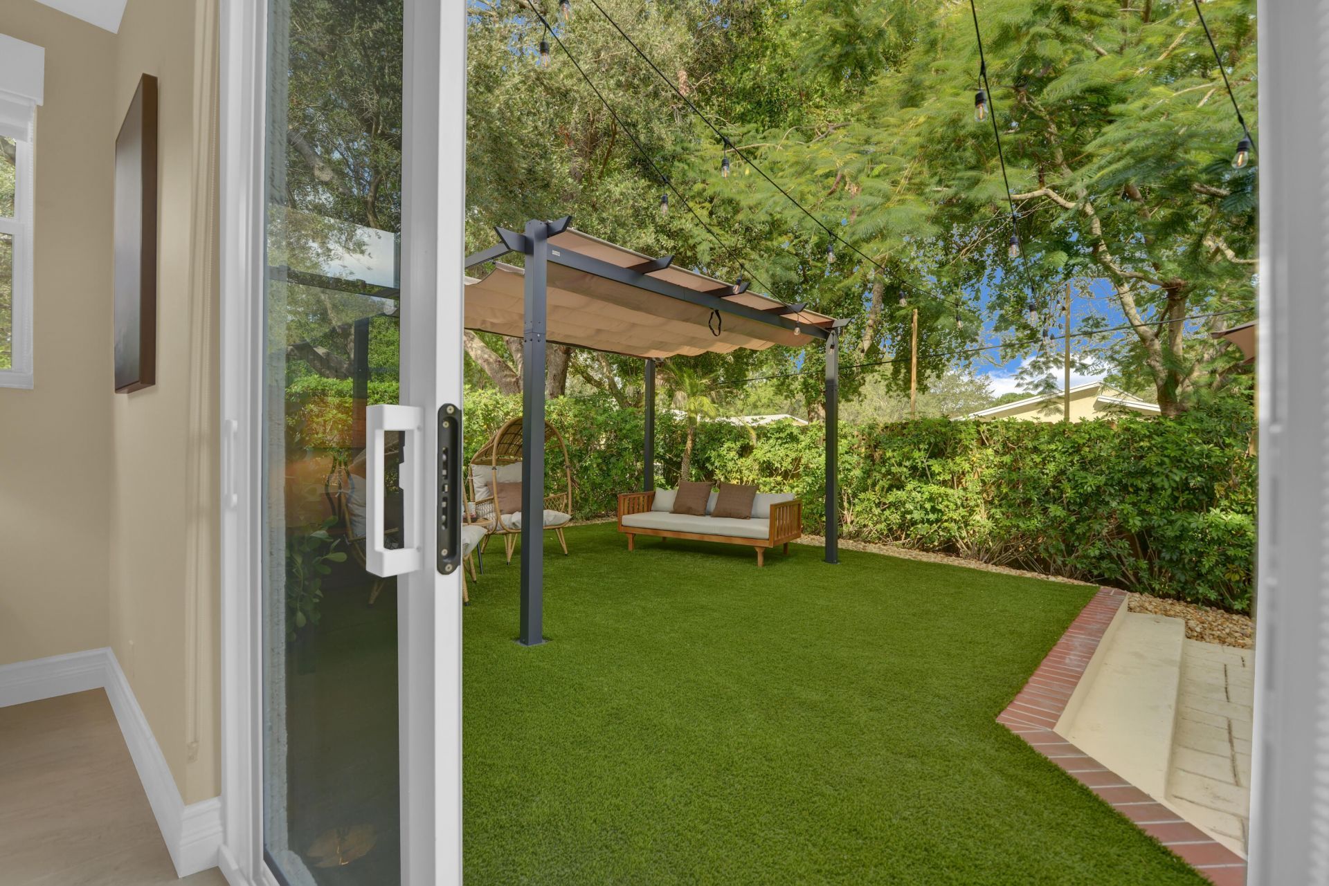 1311 NW 2nd Circle, Boca Raton, FL 33432 Photo