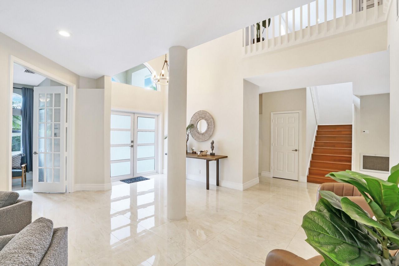 1311 NW 2nd Circle, Boca Raton, FL 33432 Photo