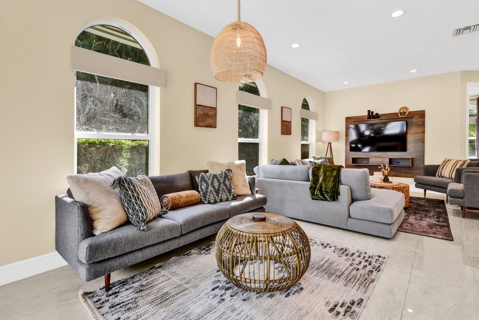 1311 NW 2nd Circle, Boca Raton, FL 33432 Photo