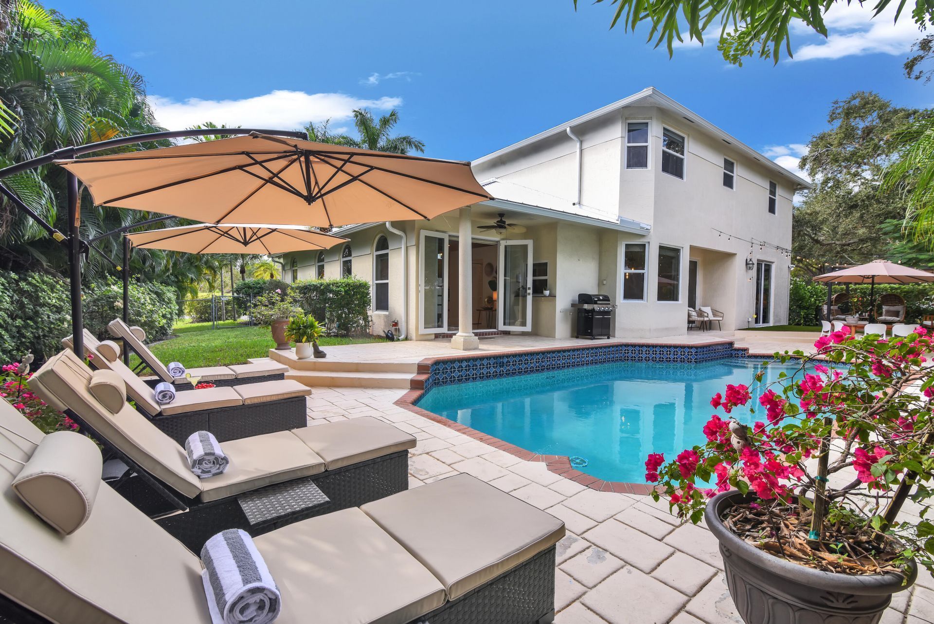 1311 NW 2nd Circle, Boca Raton, FL 33432 Photo