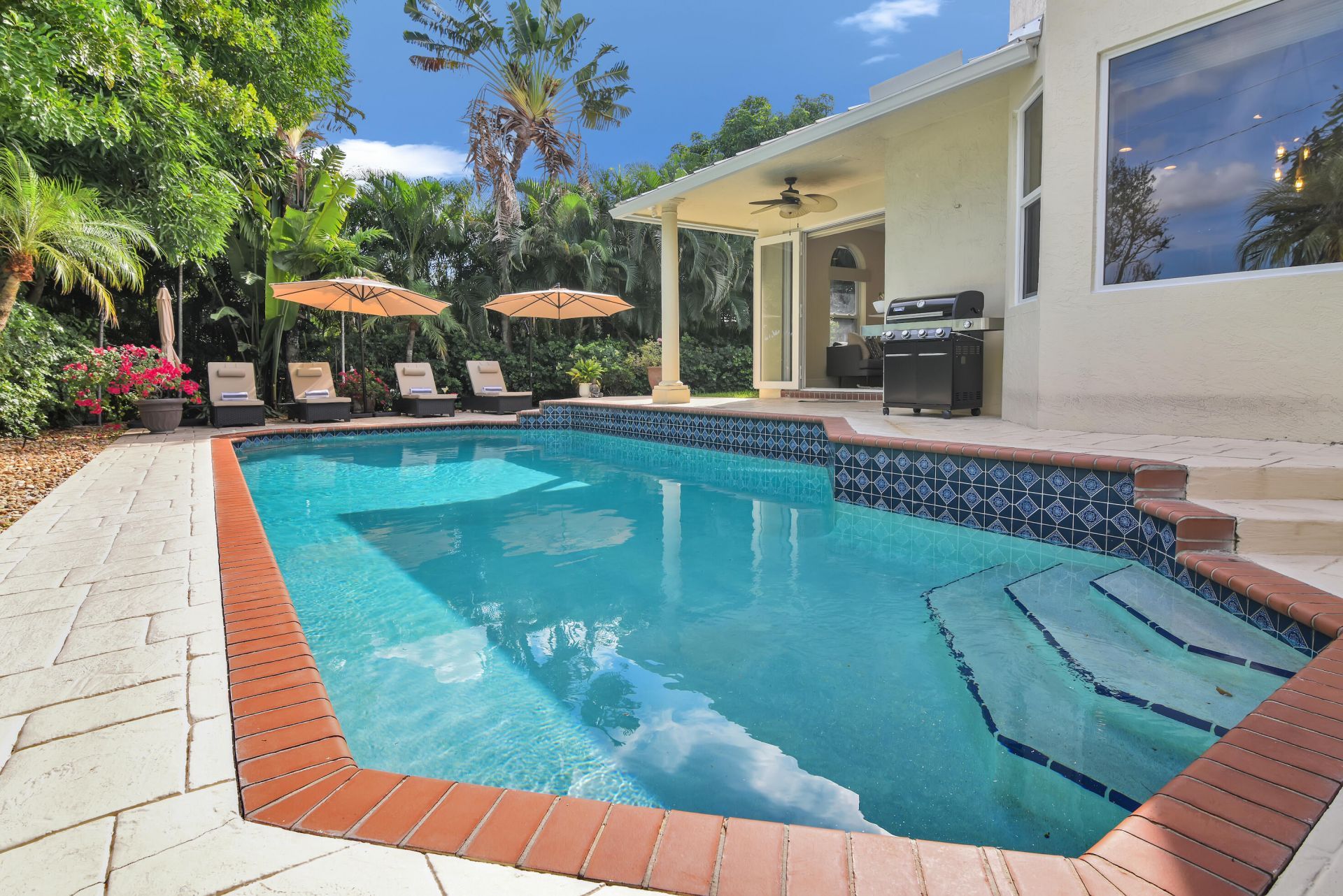 1311 NW 2nd Circle, Boca Raton, FL 33432 Photo