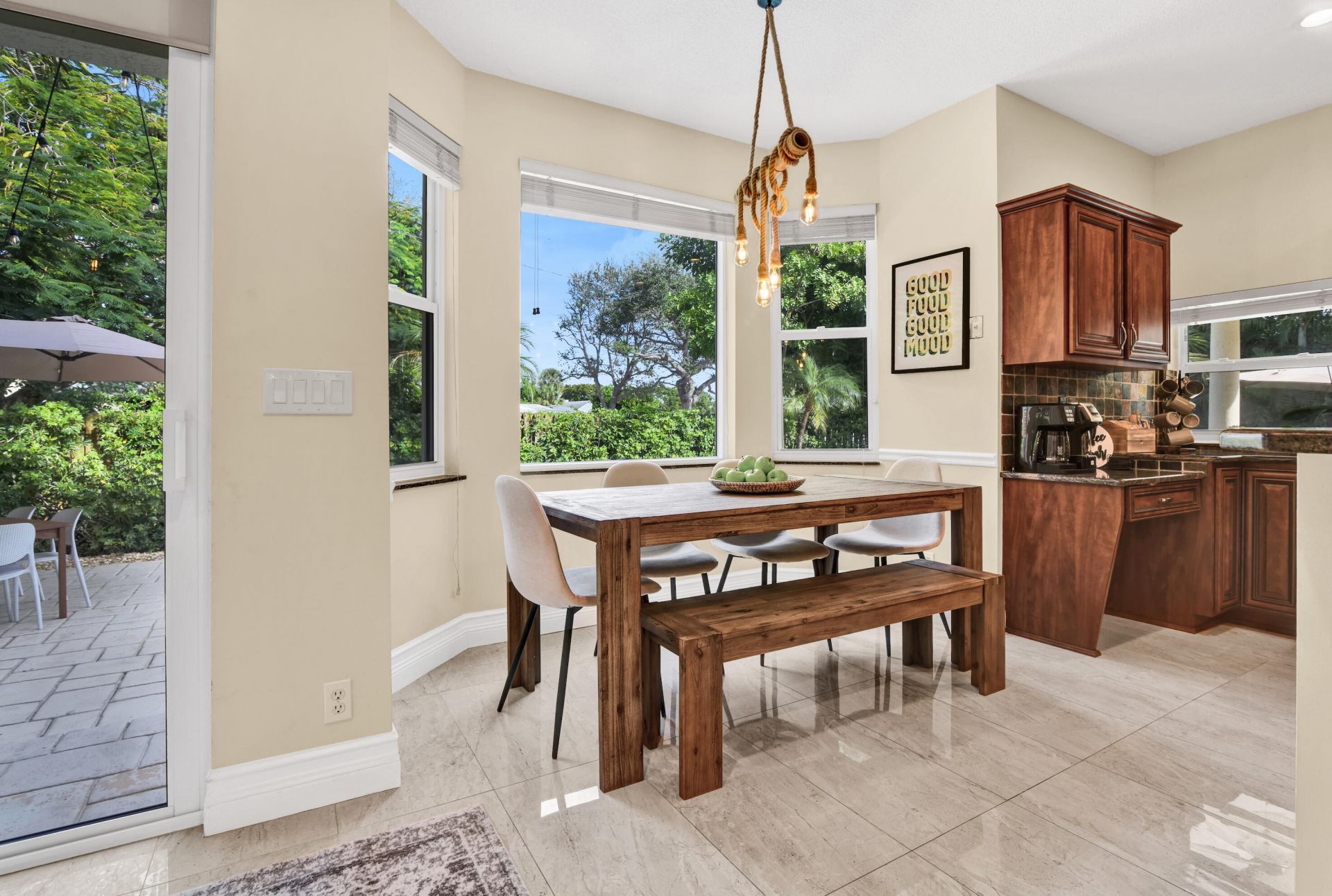 1311 NW 2nd Circle, Boca Raton, FL 33432 Photo