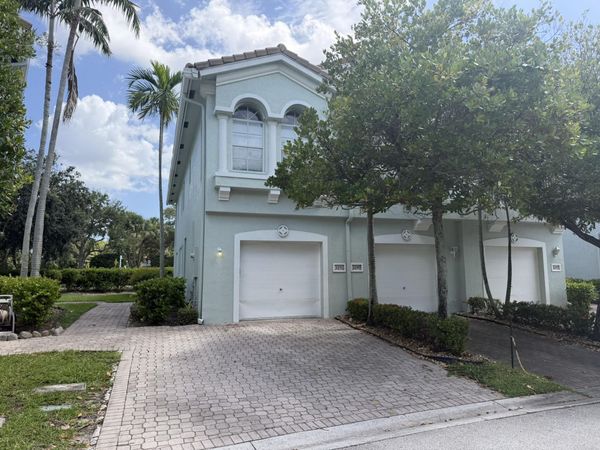 3251 LAUREL RIDGE Circle, Riviera Beach, FL 33404