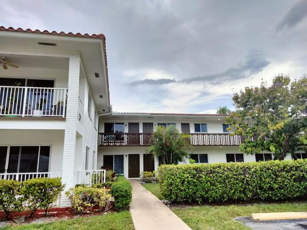 600 S Luna Court, Unit 23, Hollywood, FL 33021