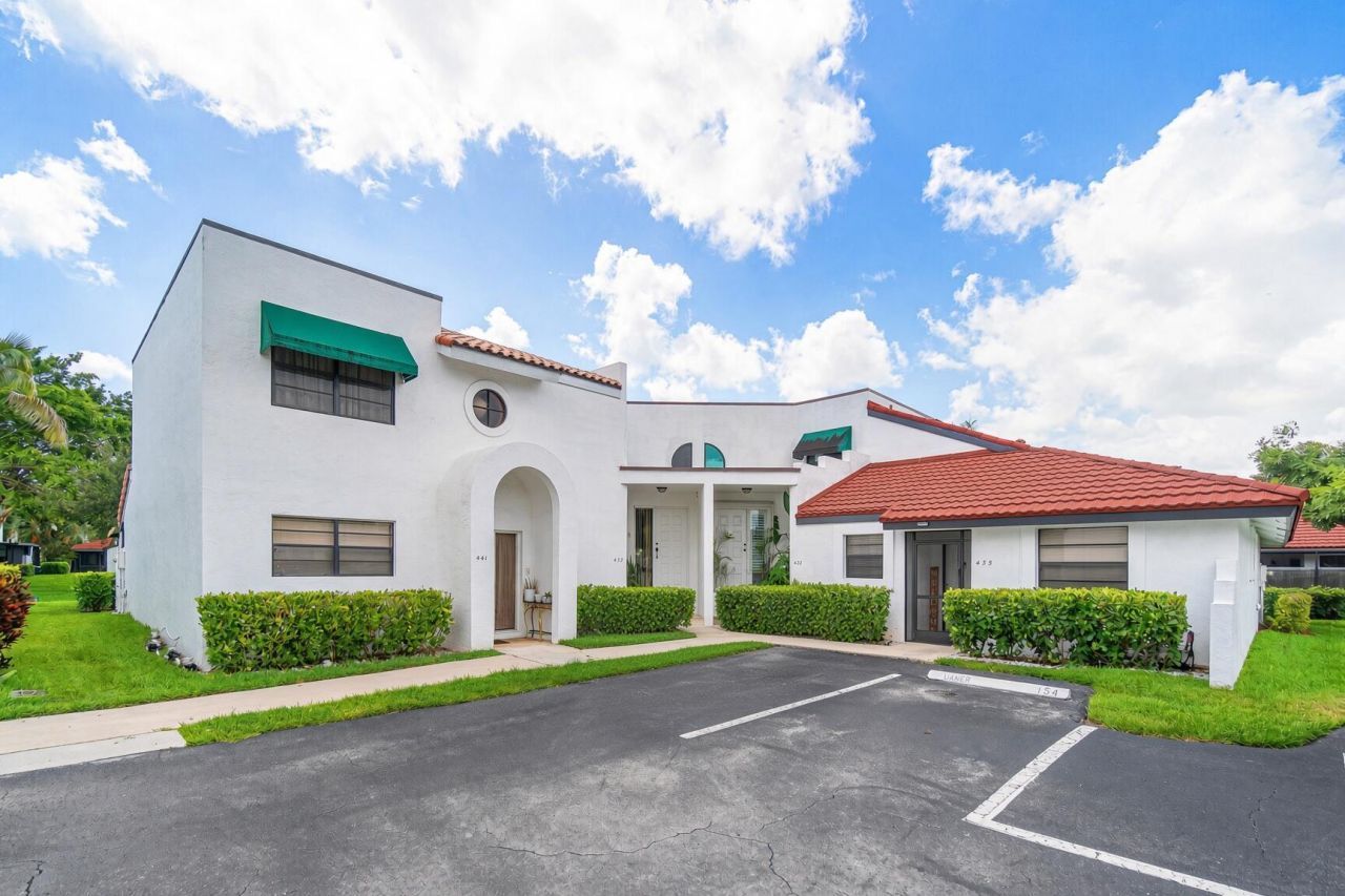 439 NW 36th Avenue, Deerfield Beach, FL 33442 Main Photo