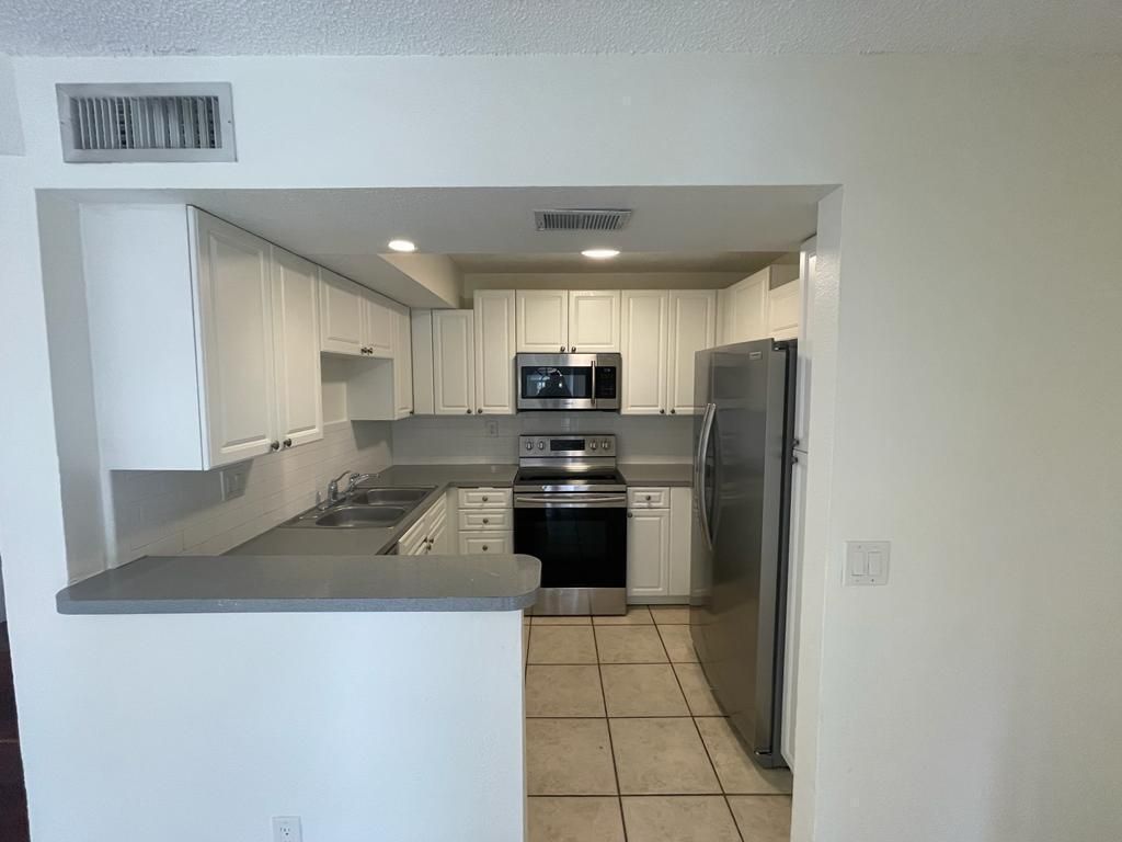 8243 Thames Boulevard, Unit D, Boca Raton, FL 33433 Photo