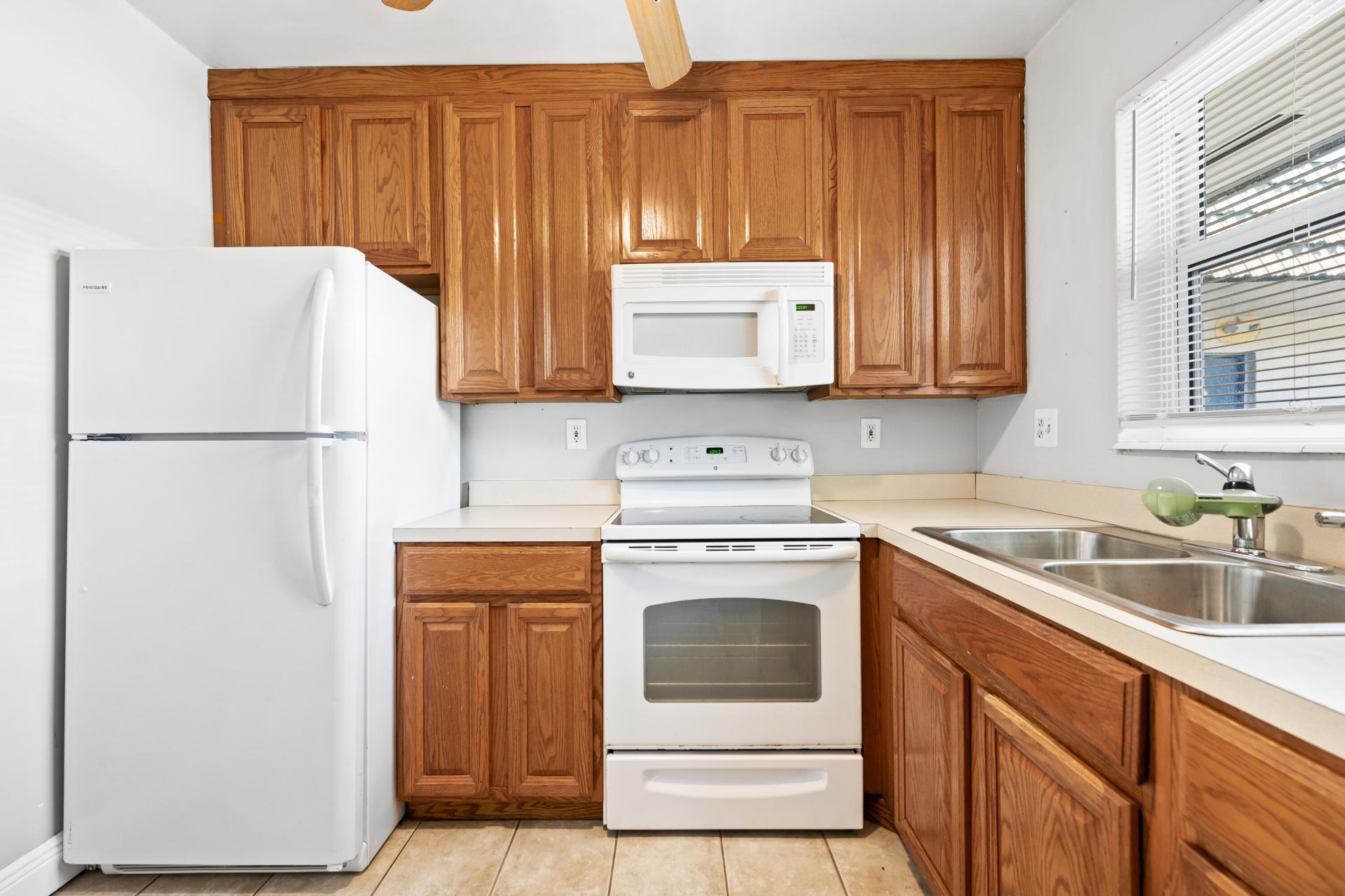 1001 SE 16th Street, Unit 15, Fort Lauderdale, FL 33316 Photo