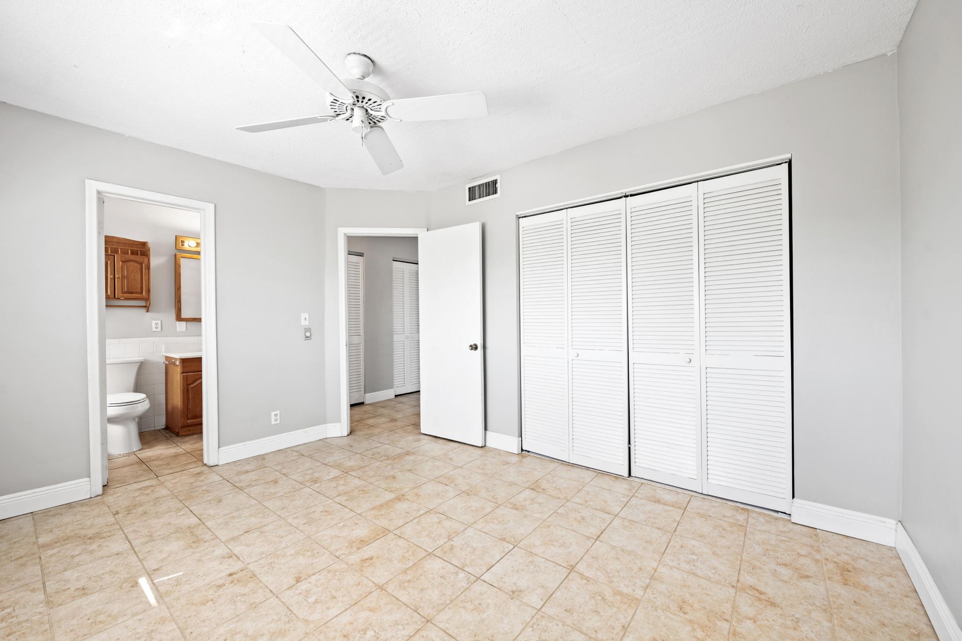 1001 SE 16th Street, Unit 15, Fort Lauderdale, FL 33316 Photo