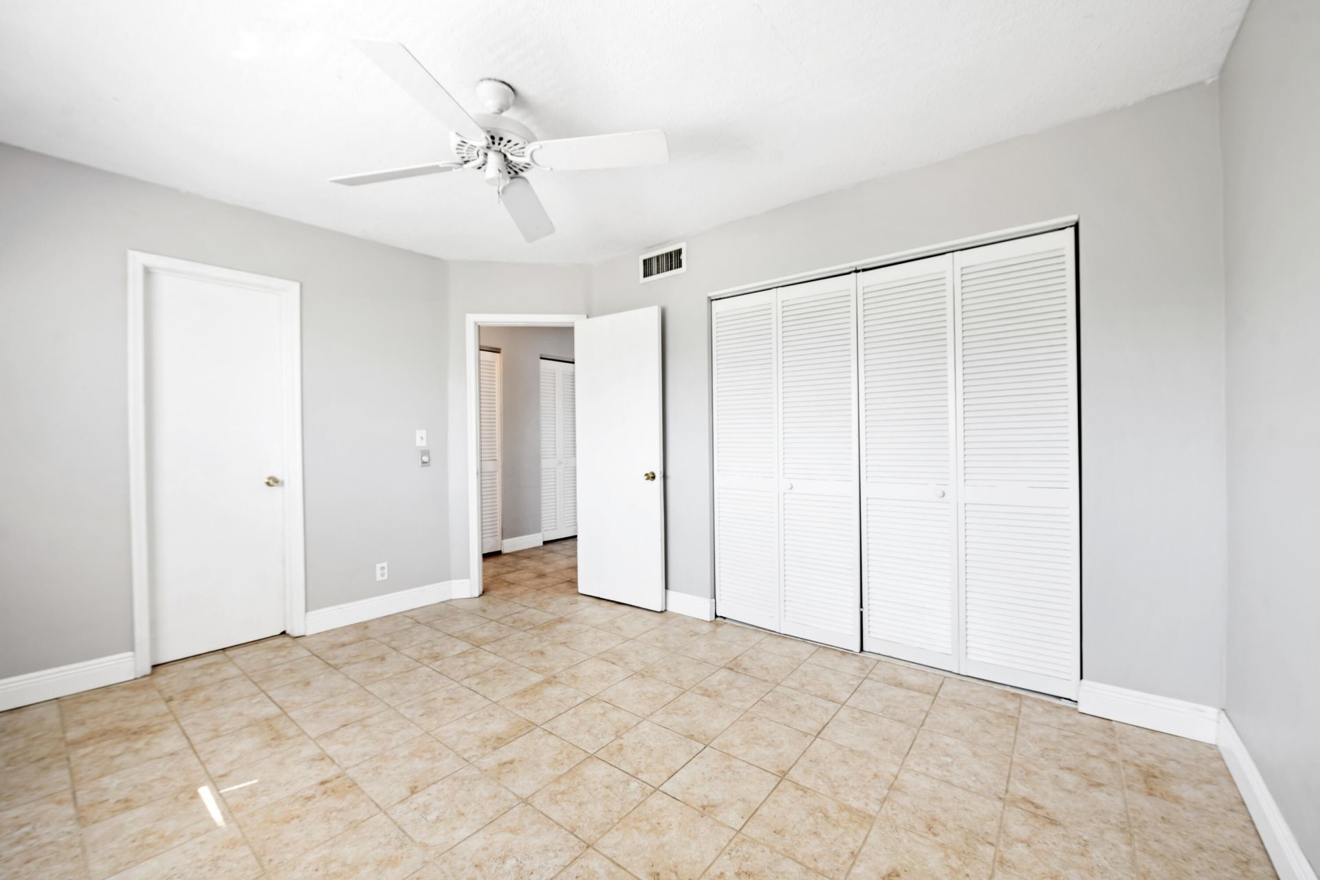 1001 SE 16th Street, Unit 15, Fort Lauderdale, FL 33316 Photo