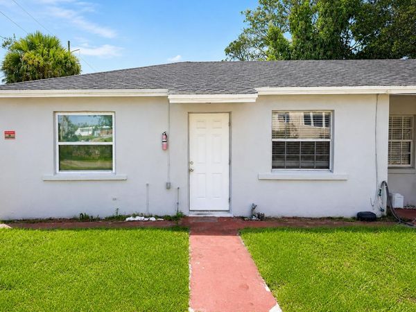 514 N 6TH Street, Fort Pierce, FL 34950