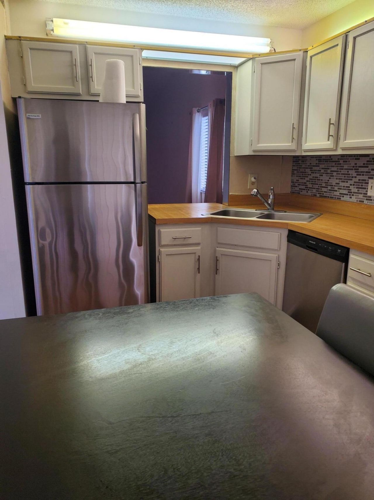 2641 Gately Drive E, Unit 907, West Palm Beach, FL 33415 Photo