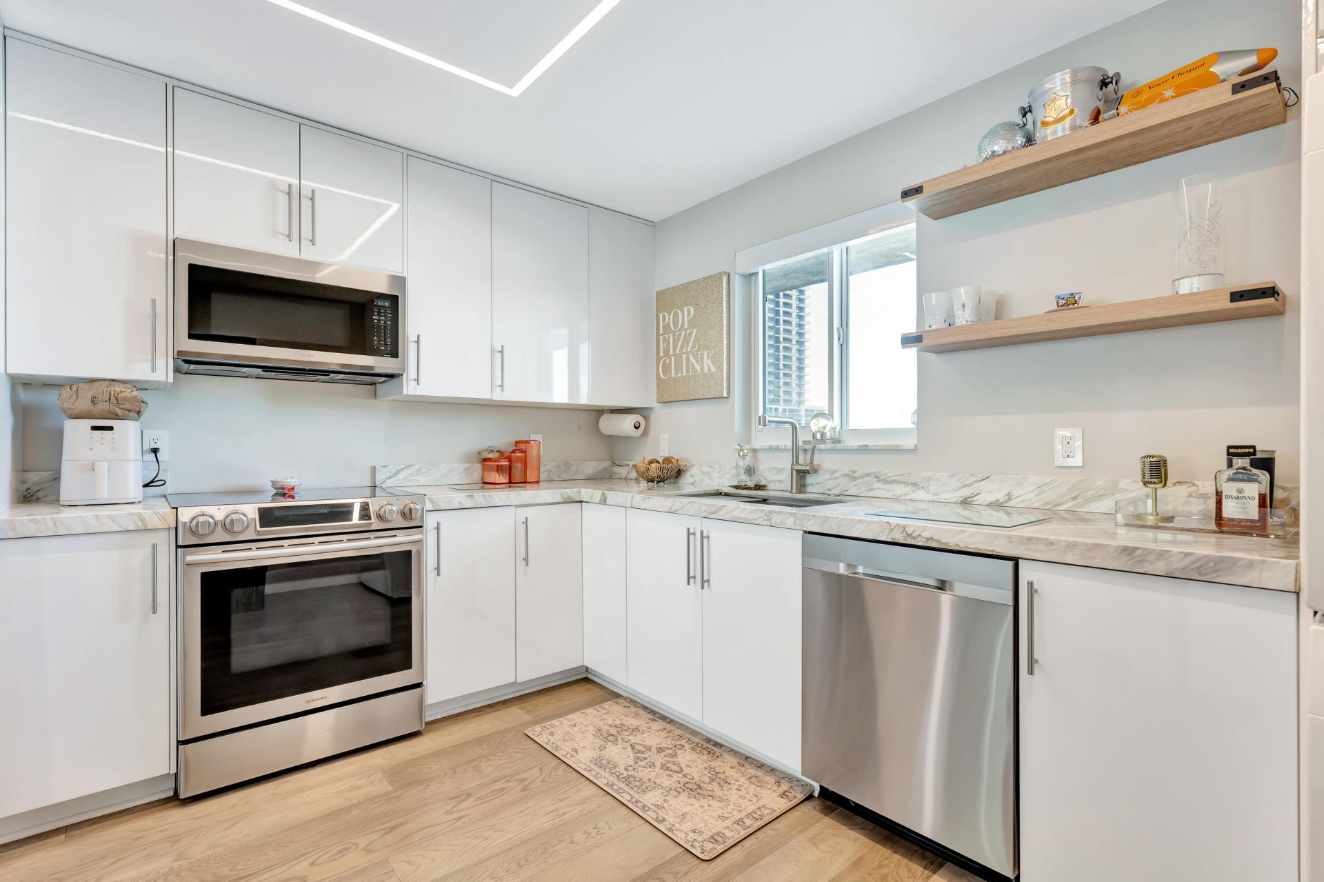 301 Lake Shore Drive, Unit 302, Lake Park, FL 33403 Photo