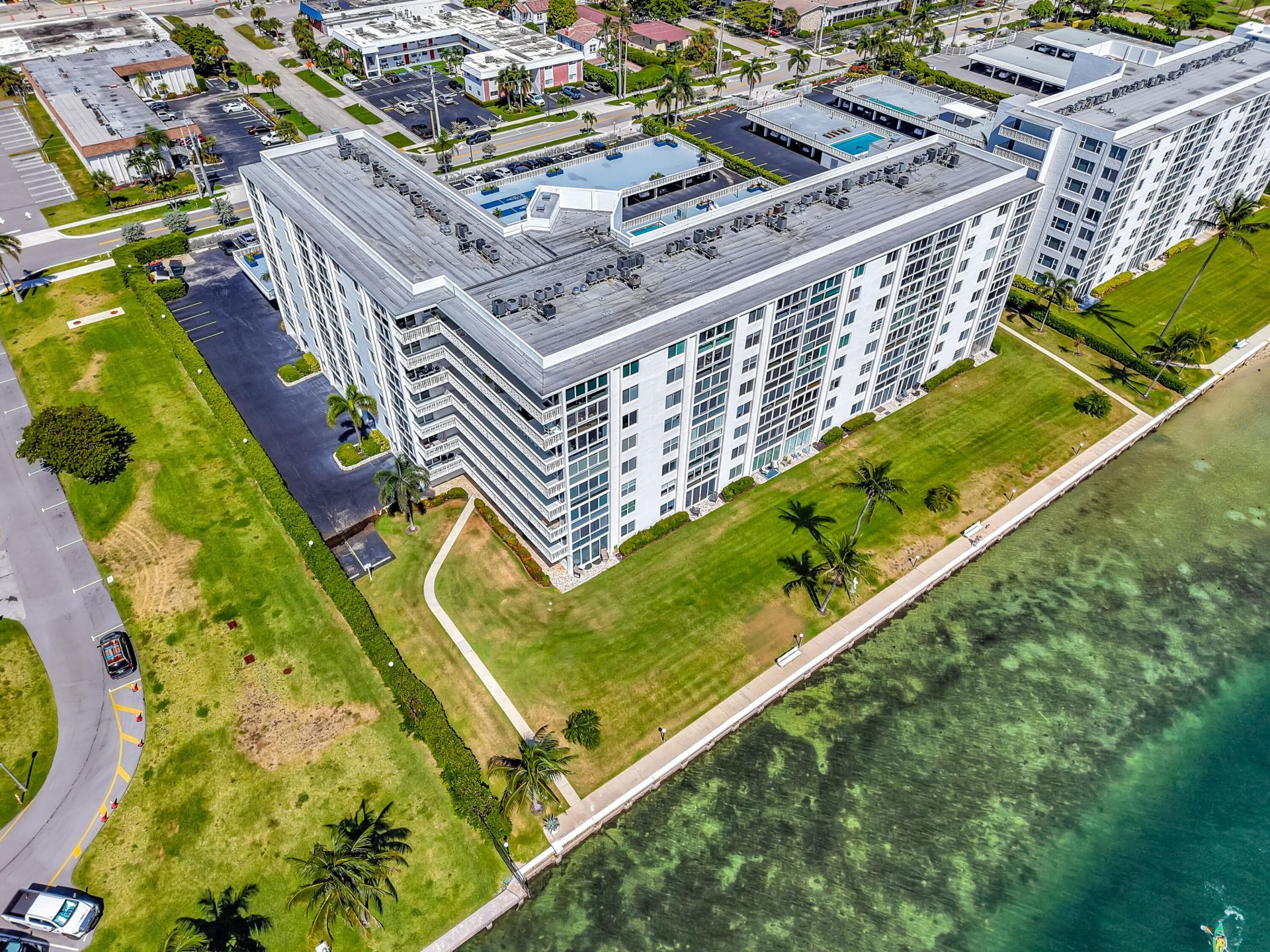 301 Lake Shore Drive, Unit 302, Lake Park, FL 33403 Photo