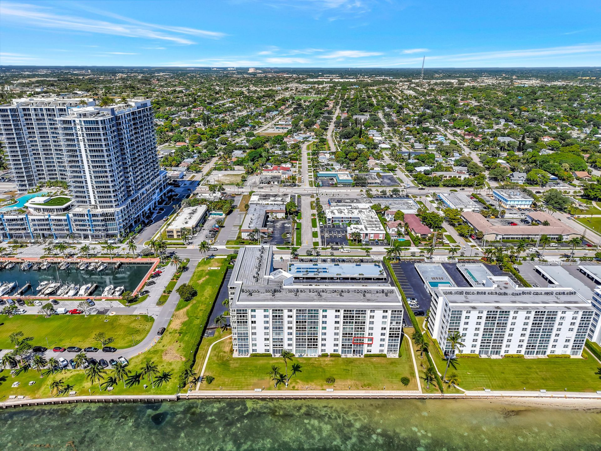 301 Lake Shore Drive, Unit 302, Lake Park, FL 33403 Photo