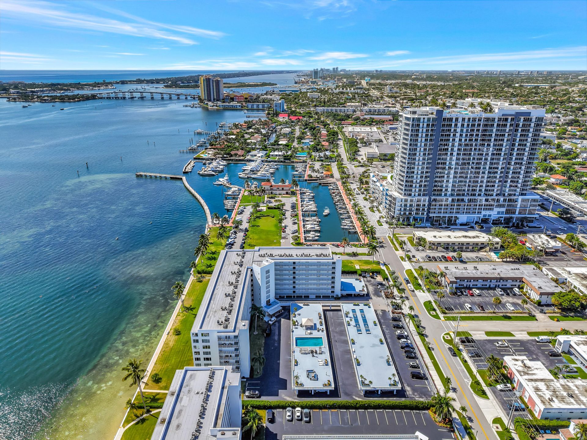 301 Lake Shore Drive, Unit 302, Lake Park, FL 33403 Photo