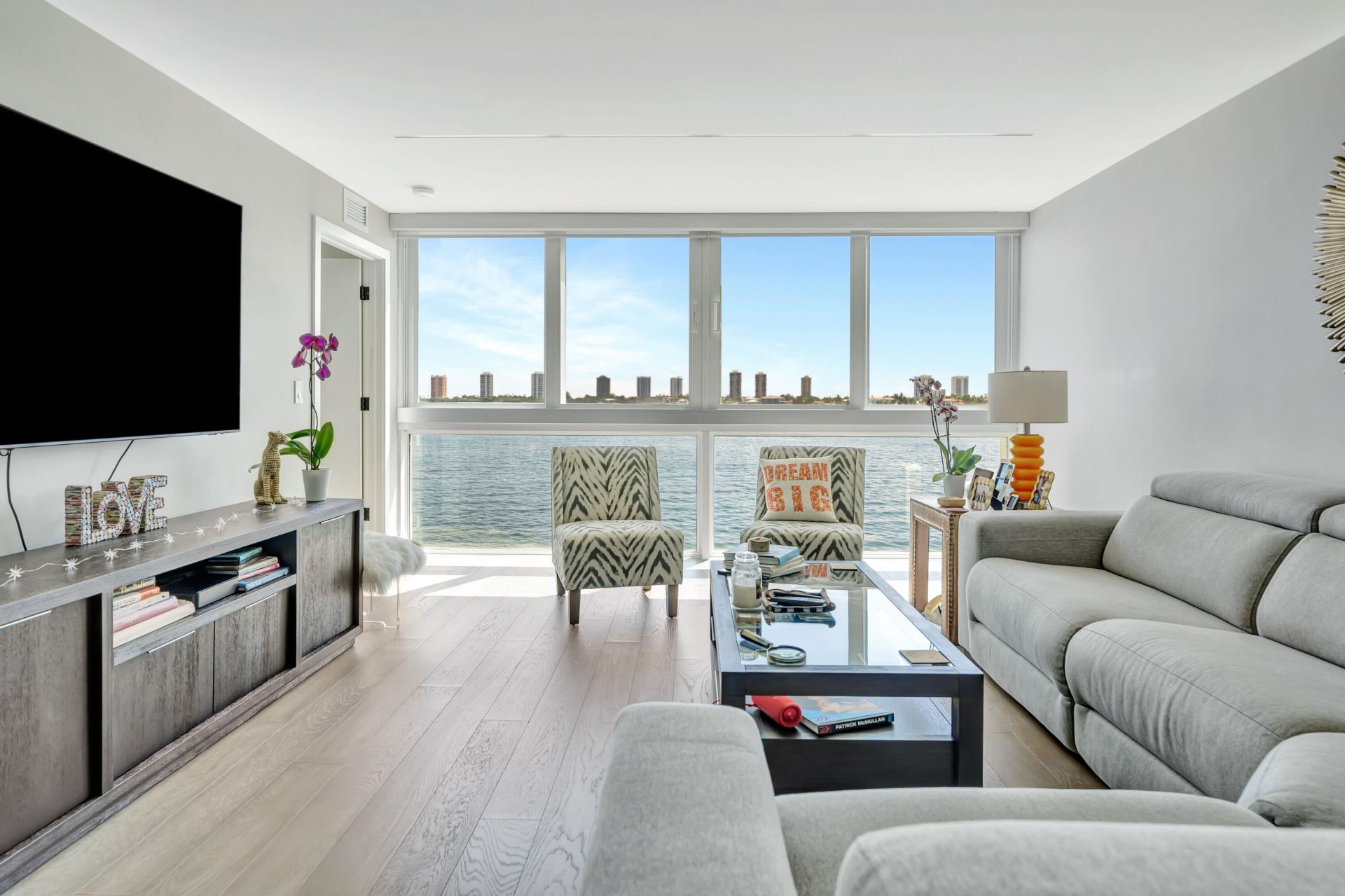 301 Lake Shore Drive, Unit 302, Lake Park, FL 33403 Photo