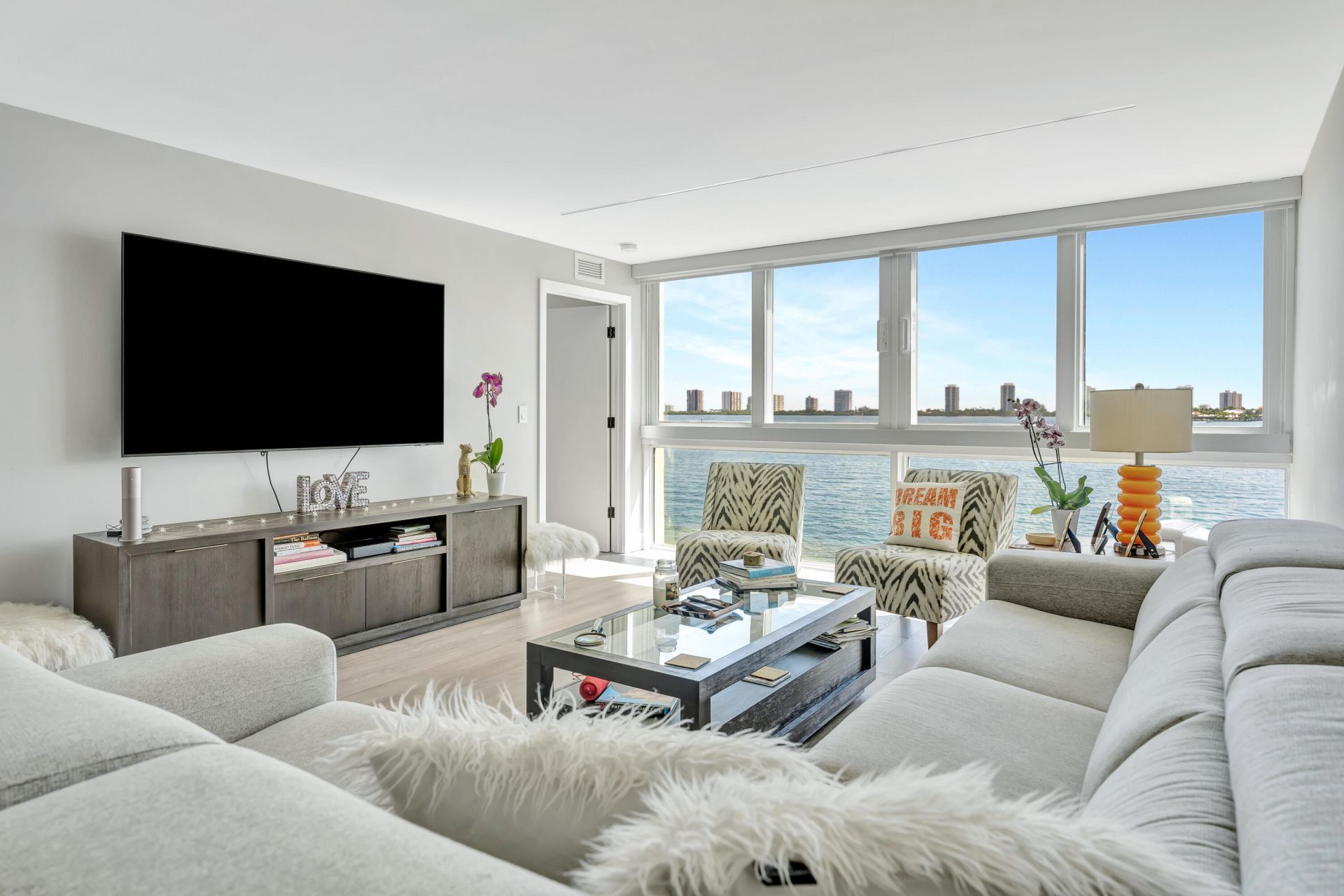 301 Lake Shore Drive, Unit 302, Lake Park, FL 33403 Photo