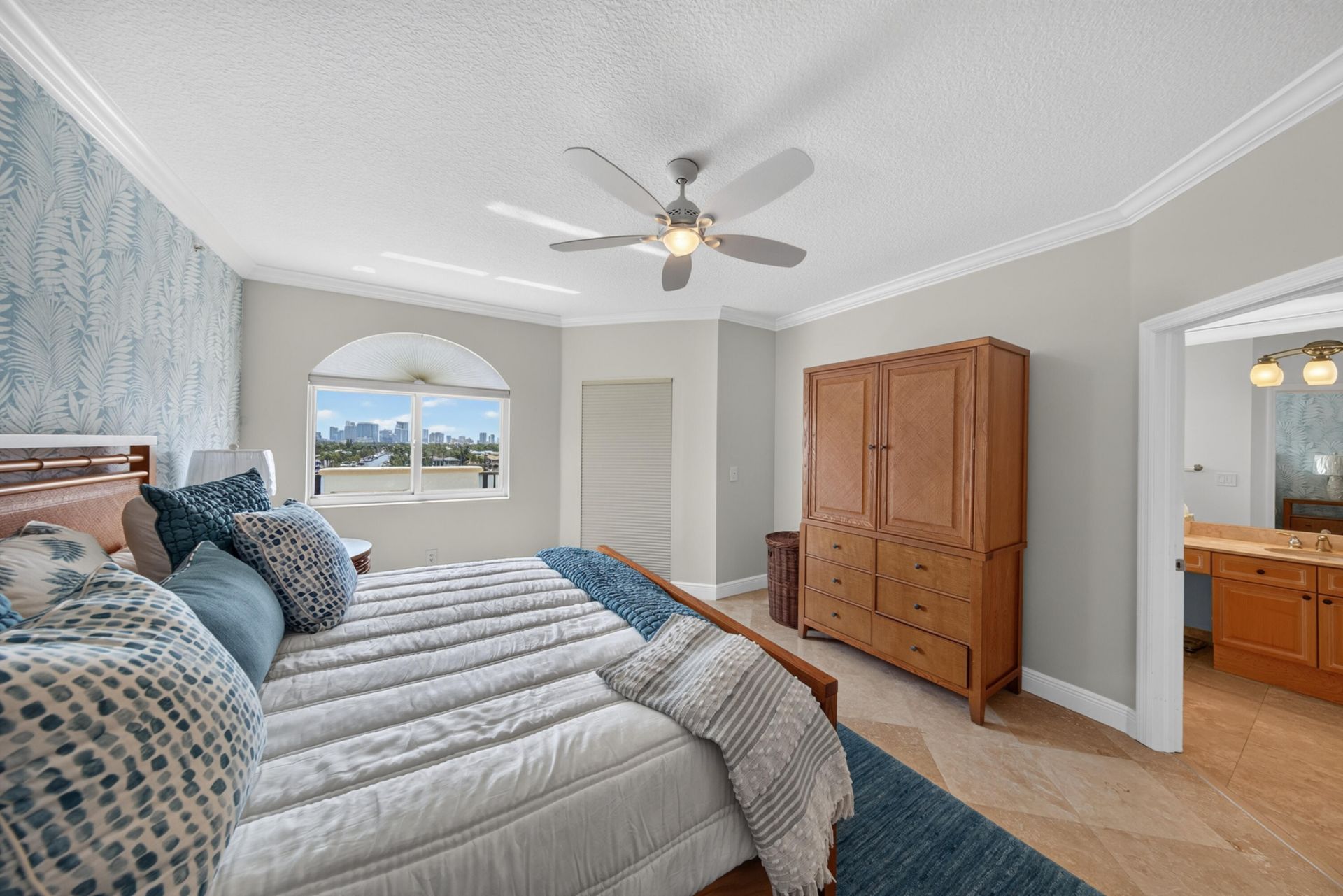 100 S Birch Road, Unit 701B, Fort Lauderdale, FL 33316 Photo