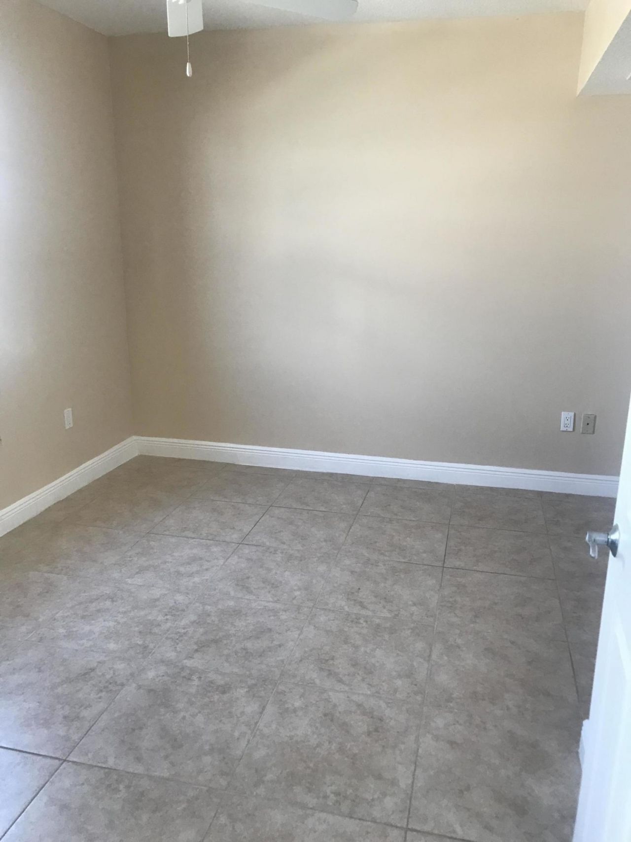 511 Lucerne Avenue, Unit 313, Lake Worth Beach, FL 33460 Photo