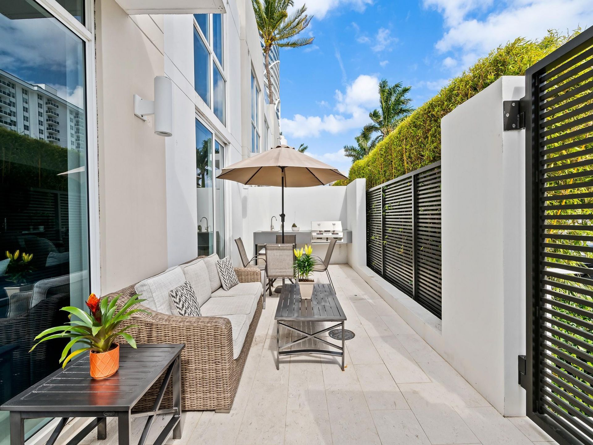 401 N Birch, Unit Th6, Fort Lauderdale, FL 33304 Photo