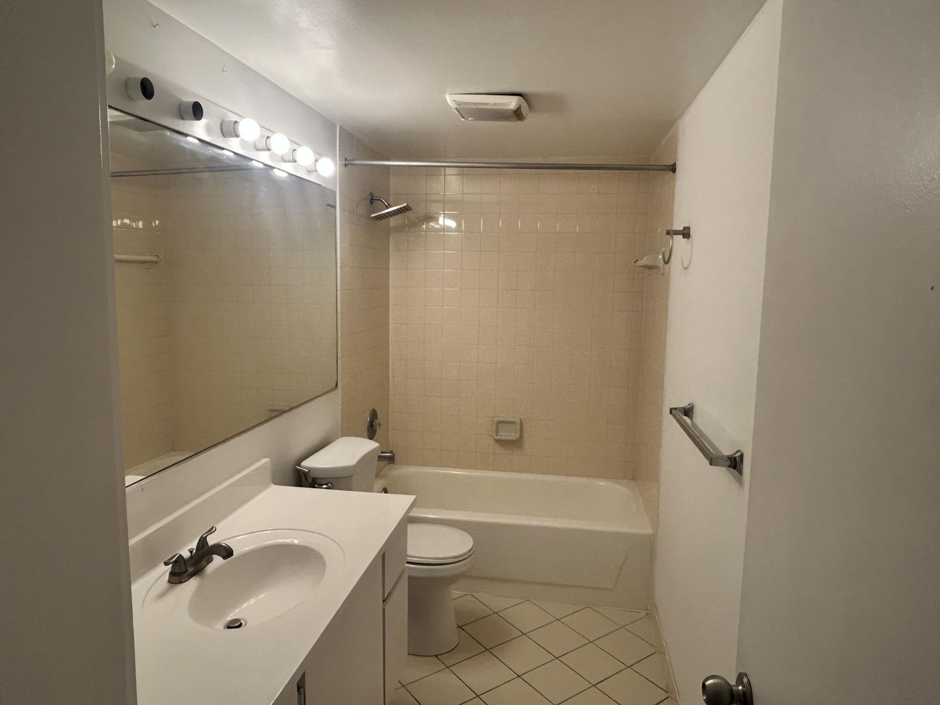 804 Blue Ridge Circle, West Palm Beach, FL 33409 Photo