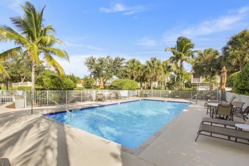 108 Lighthouse Circle, Unit B, Tequesta, FL 33469 Photo