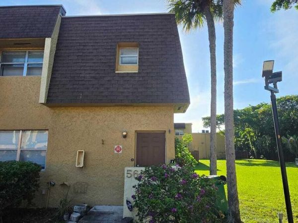 5644 BLUEBERRY Court, Unit 11, Lauderhill, FL 33313