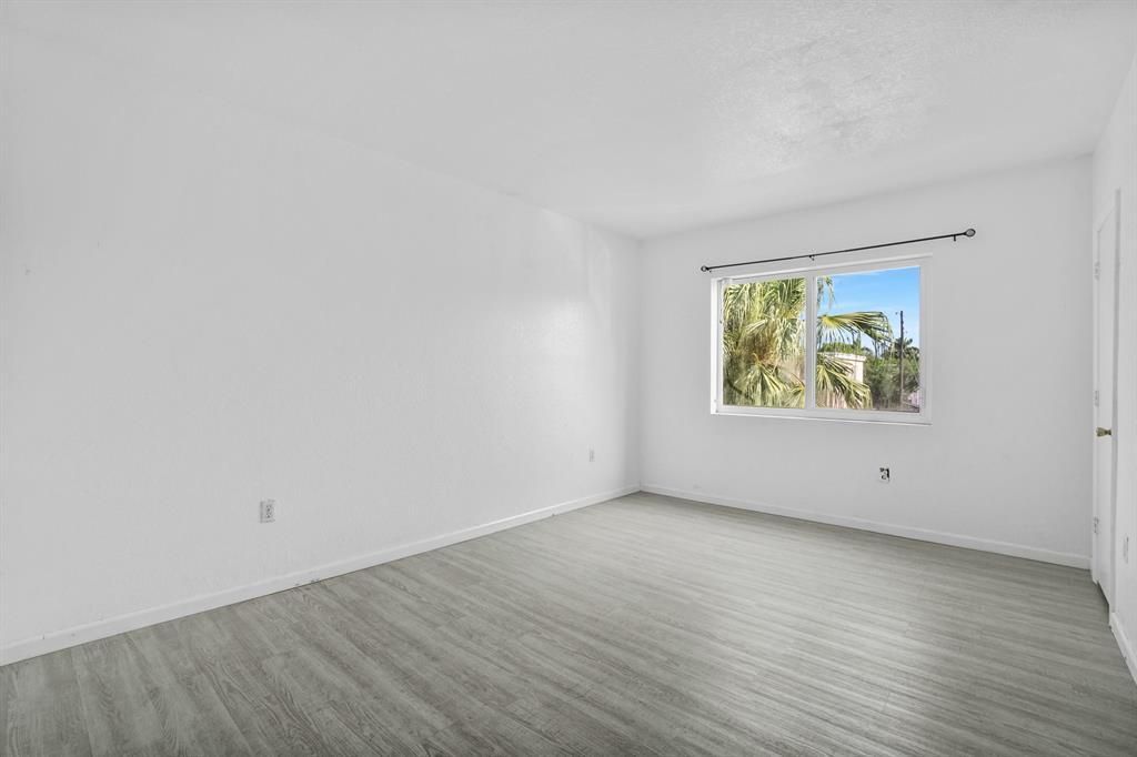 306 NW 84th Terrace, Unit 306, Miami, FL 33150 Photo