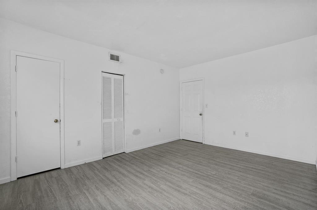 306 NW 84th Terrace, Unit 306, Miami, FL 33150 Photo