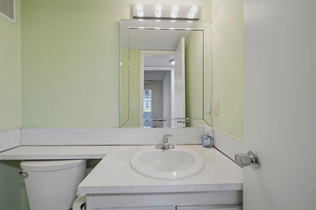 132 Cambridge F, Unit 132, West Palm Beach, FL 33417 Photo