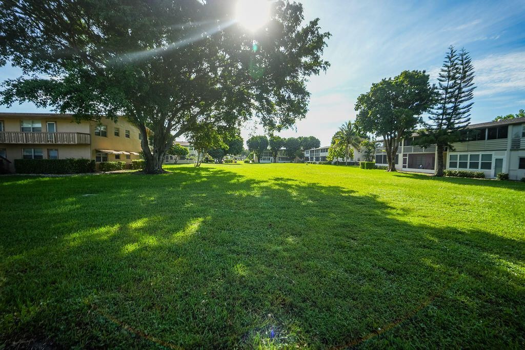 132 Cambridge F, Unit 132, West Palm Beach, FL 33417 Photo