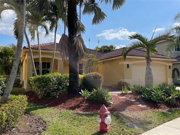 4293 LAUREL RIDGE Circle, Unit 4293, Weston, FL 33331