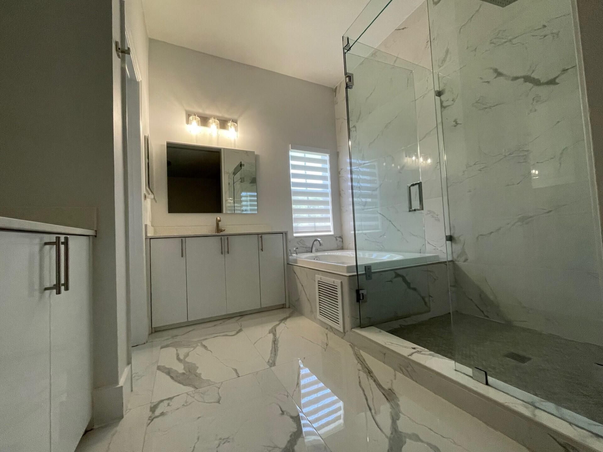 4293 Laurel Ridge Circle, Unit 4293, Weston, FL 33331 Photo