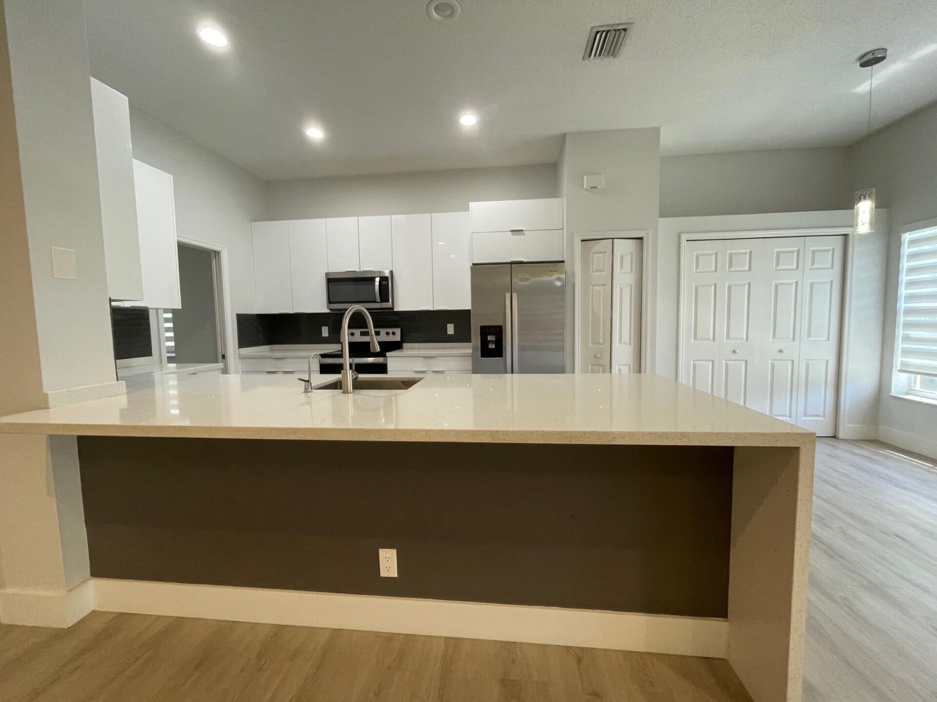 4293 Laurel Ridge Circle, Unit 4293, Weston, FL 33331 Photo