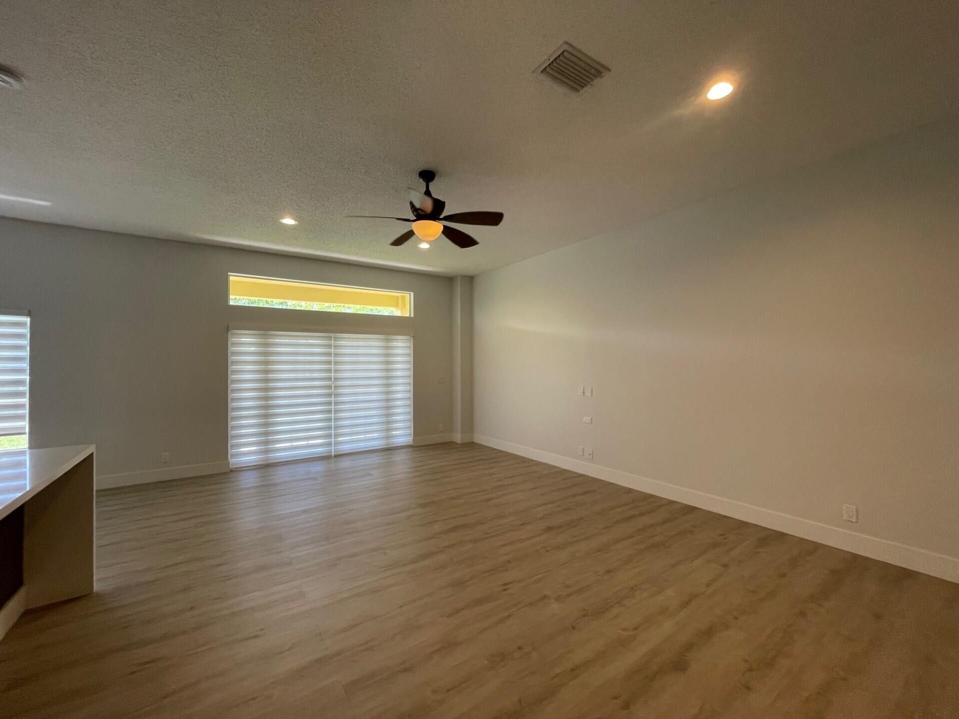 4293 Laurel Ridge Circle, Unit 4293, Weston, FL 33331 Photo