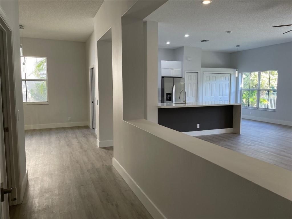 4293 Laurel Ridge Circle, Unit 4293, Weston, FL 33331 Photo