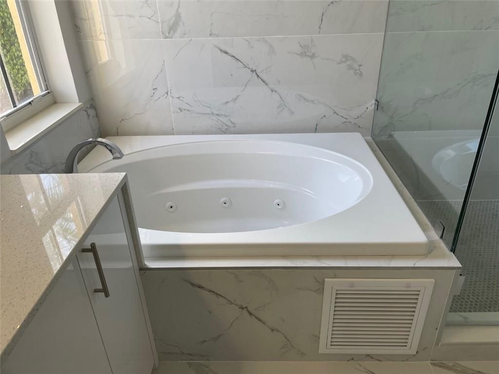 4293 Laurel Ridge Circle, Unit 4293, Weston, FL 33331 Photo
