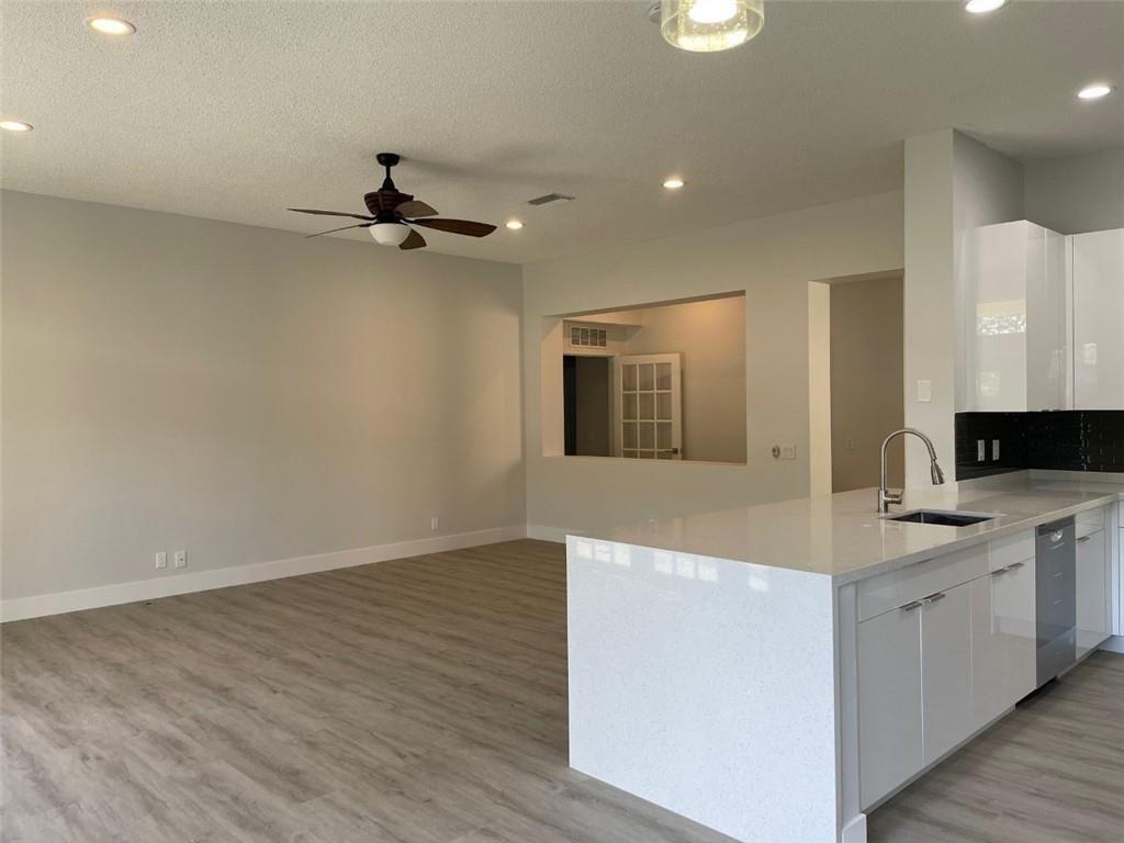 4293 Laurel Ridge Circle, Unit 4293, Weston, FL 33331 Photo