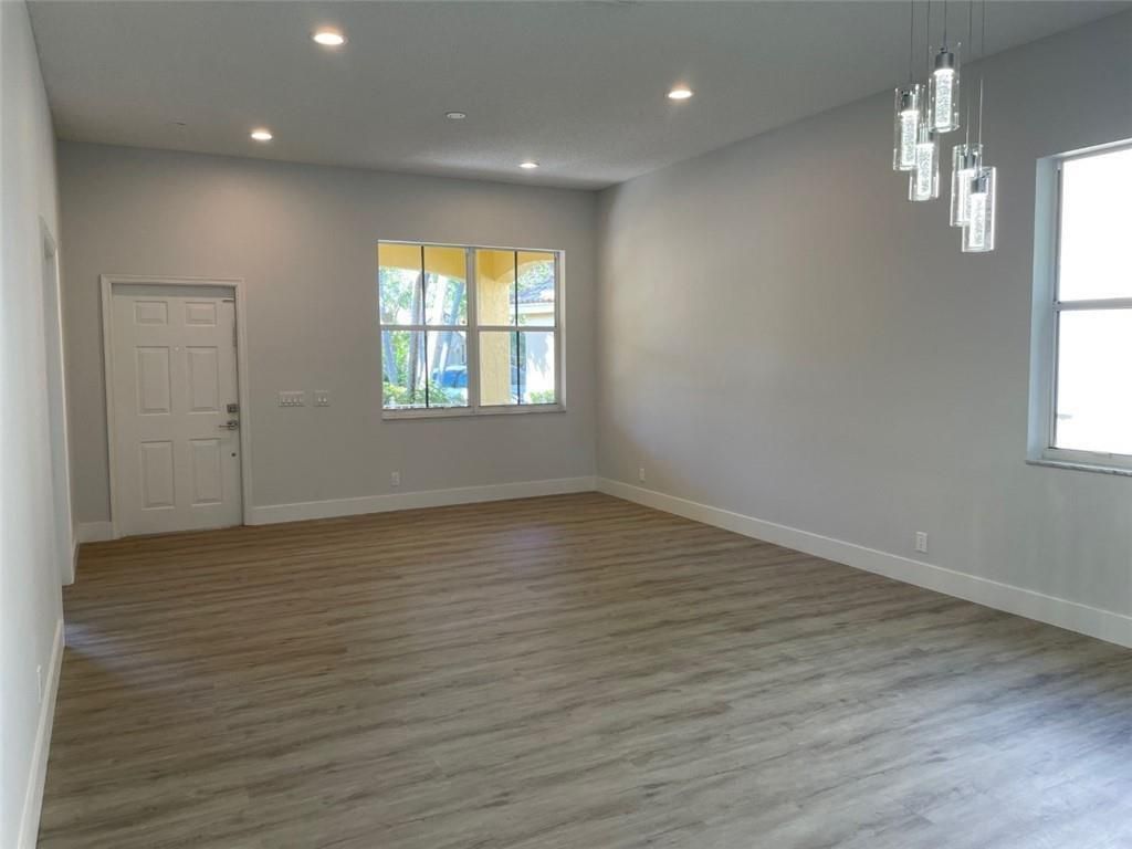 4293 Laurel Ridge Circle, Unit 4293, Weston, FL 33331 Photo