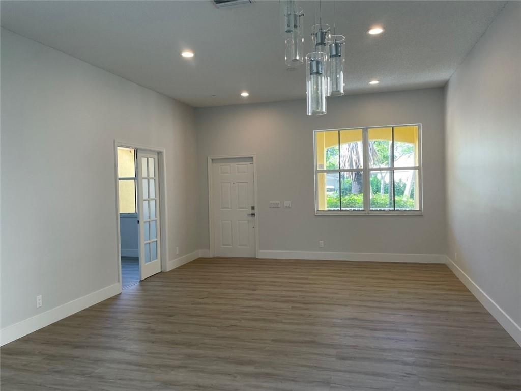 4293 Laurel Ridge Circle, Unit 4293, Weston, FL 33331 Photo