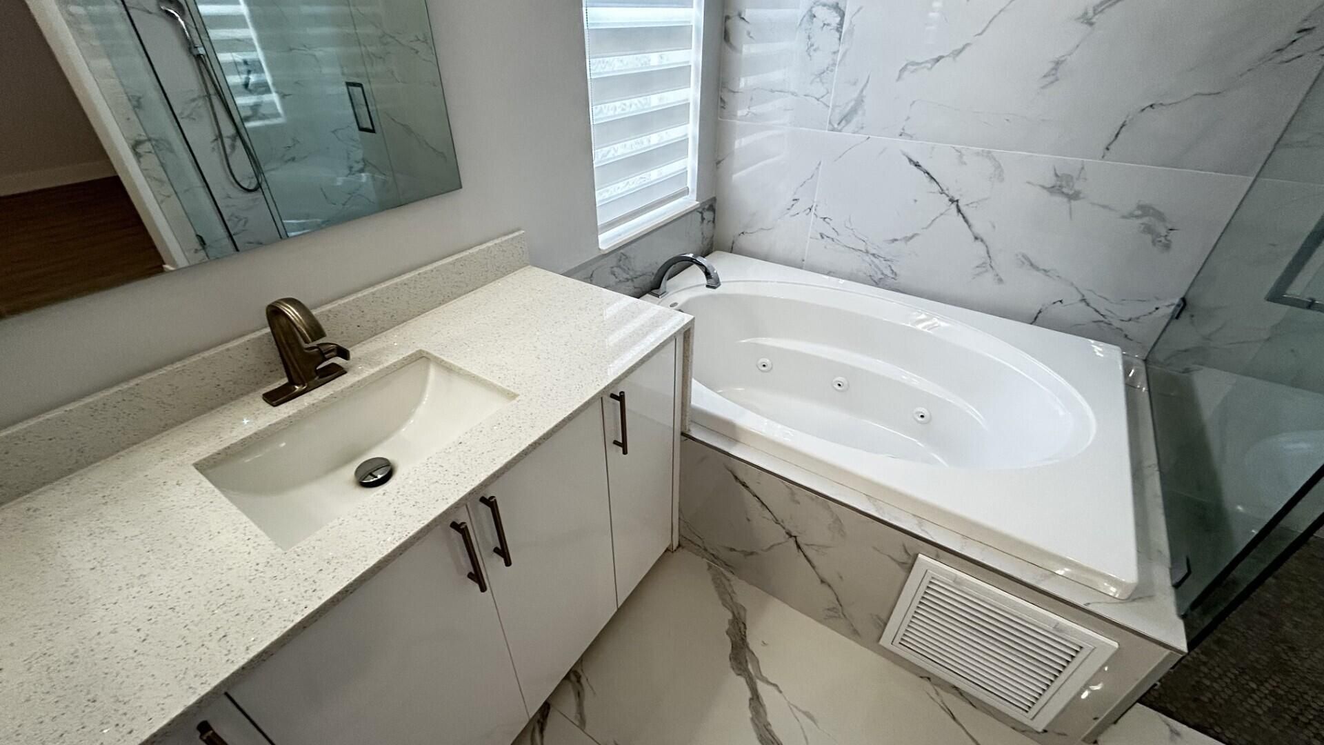 4293 Laurel Ridge Circle, Unit 4293, Weston, FL 33331 Photo