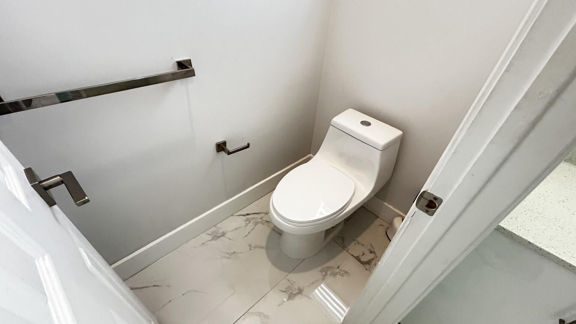 4293 Laurel Ridge Circle, Unit 4293, Weston, FL 33331 Photo
