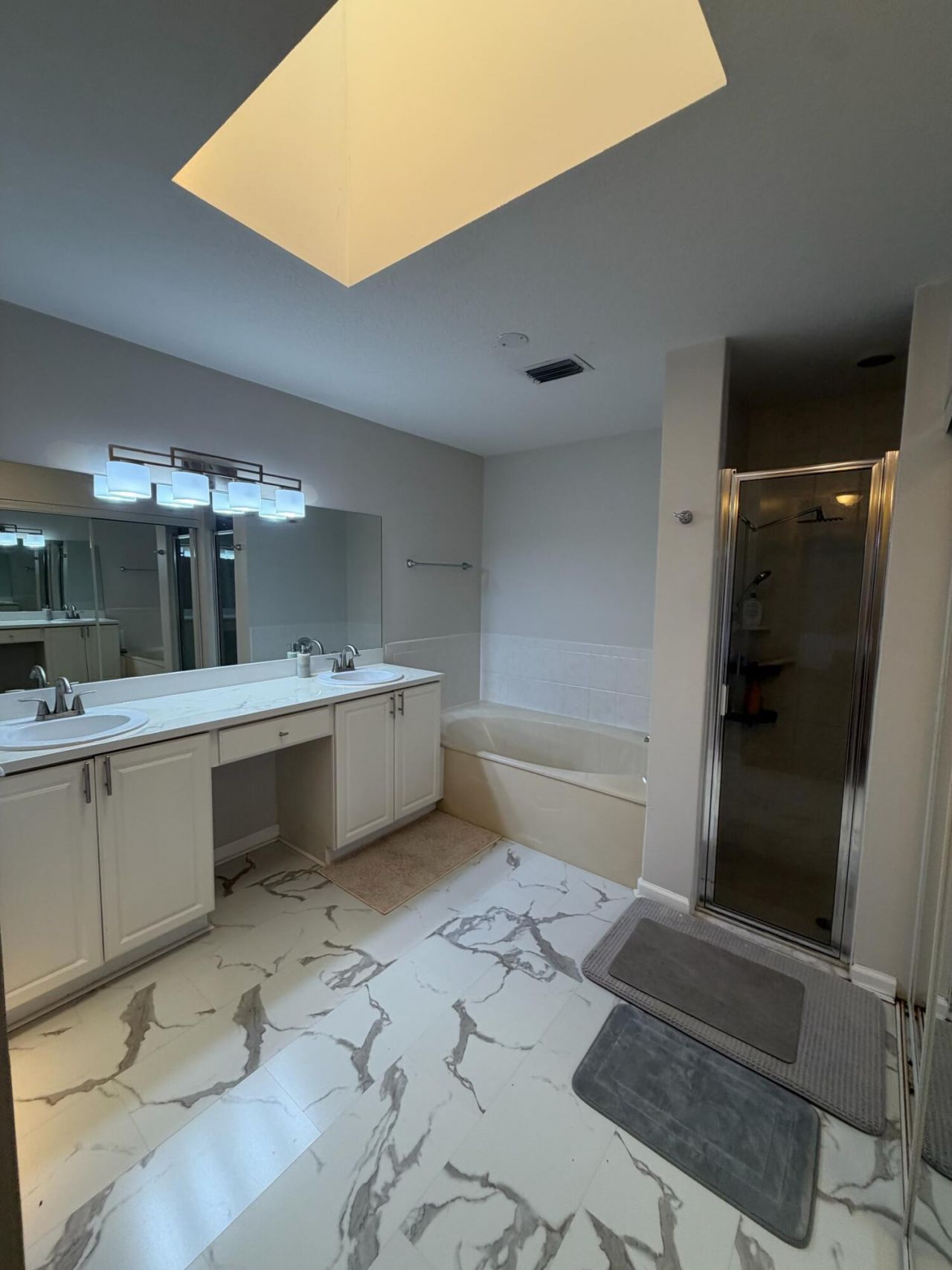 107 Half Moon Circle, Unit D, Jupiter, FL 33458 Photo