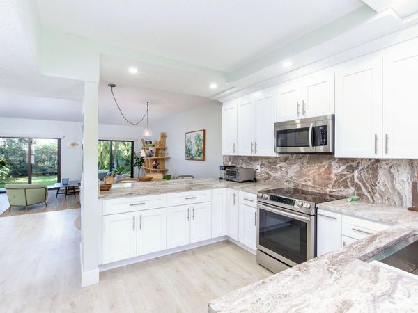 11267 Pond View B102 Drive, Unit B102, Wellington, FL 33414