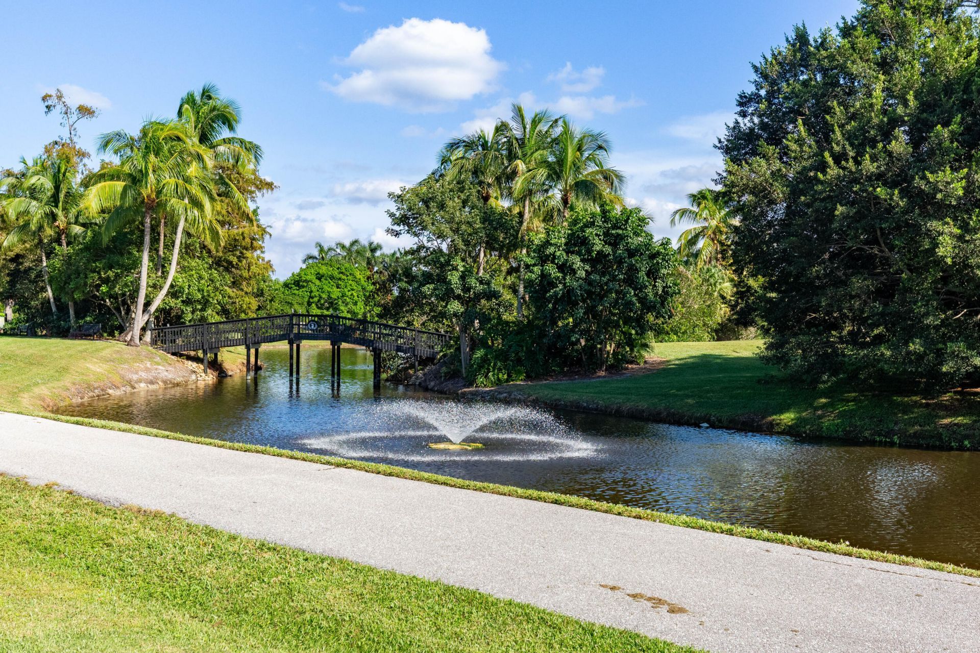 11267 Pond View B102 Drive, Unit B102, Wellington, FL 33414 Photo