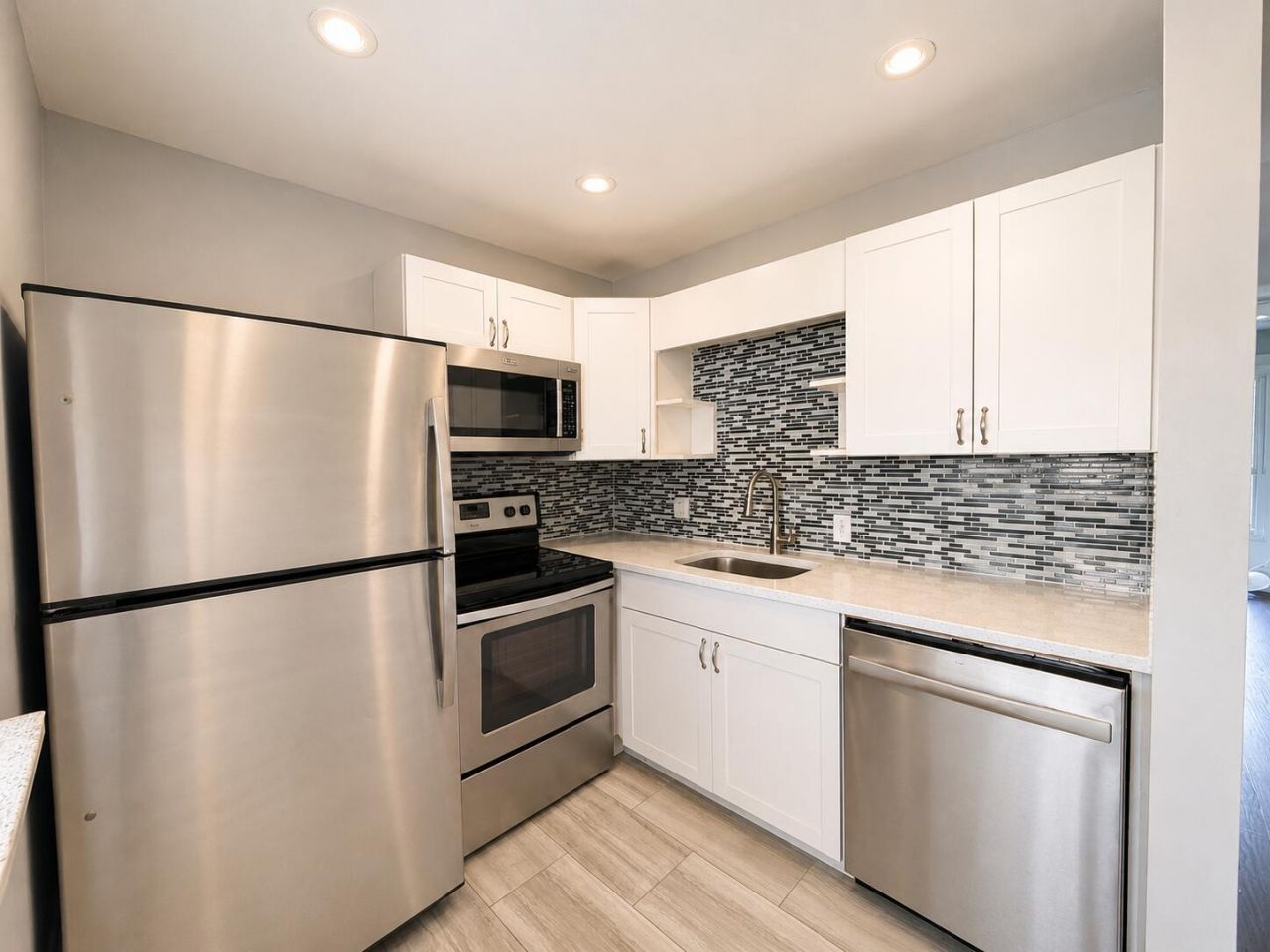 119 Sussex F, Unit 119, West Palm Beach, FL 33417 Photo