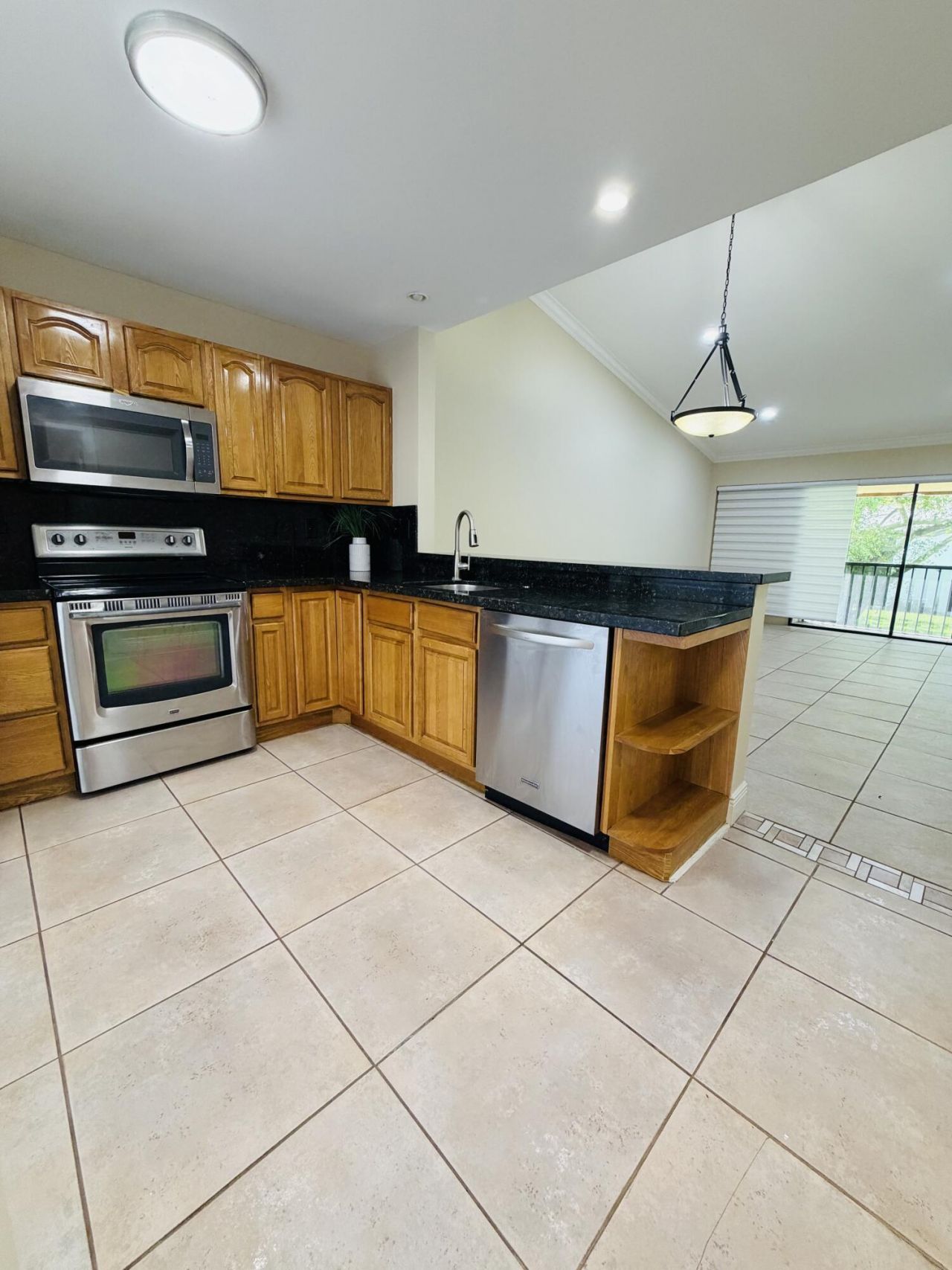 3939 NE 5th Avenue, Unit A206, Boca Raton, FL 33431 Photo