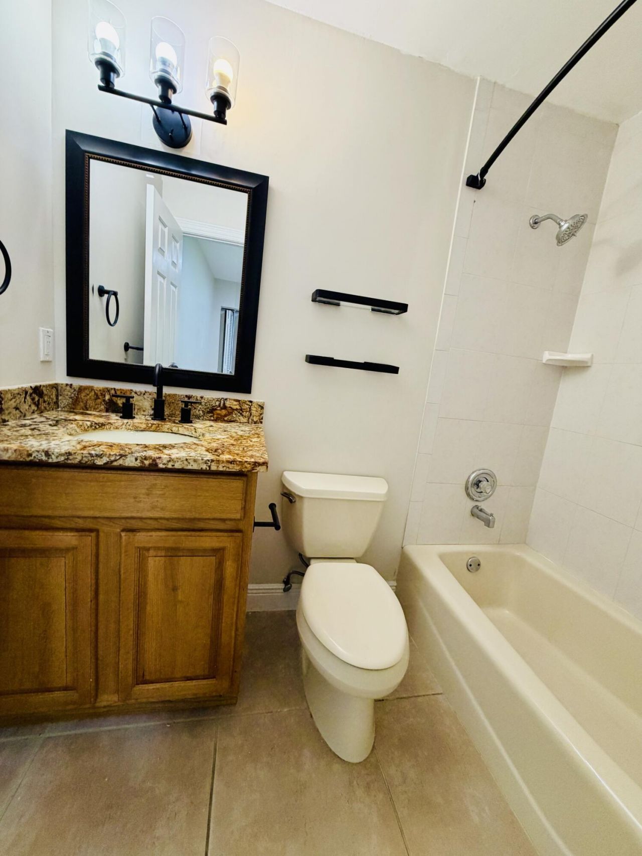 3939 NE 5th Avenue, Unit A206, Boca Raton, FL 33431 Photo